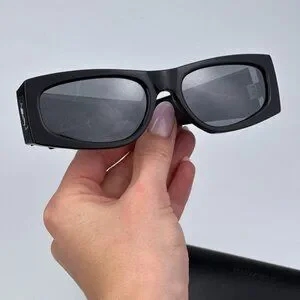 Saint Laurent | Accessories | Saint Laurent Slm4f 002 Brand  display picture 1